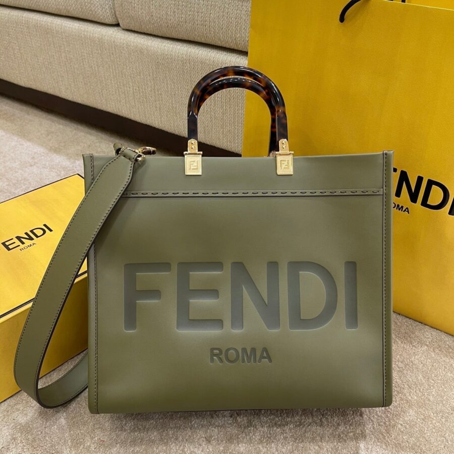 Designer Tote green bag – front view