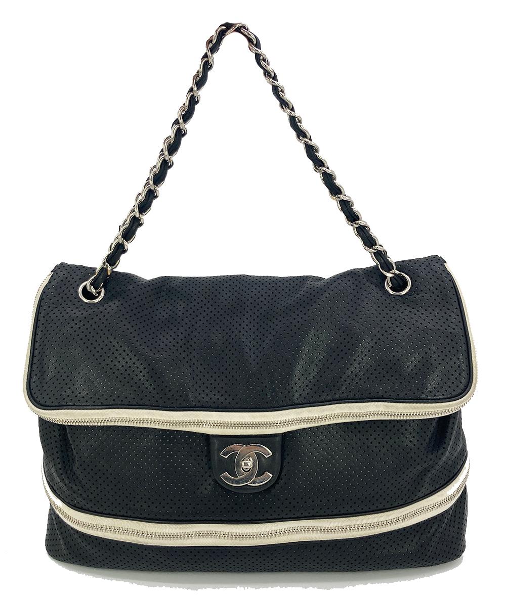 Chanel Schwarz Perforated Leder Expandable Classic New Umhängetasche