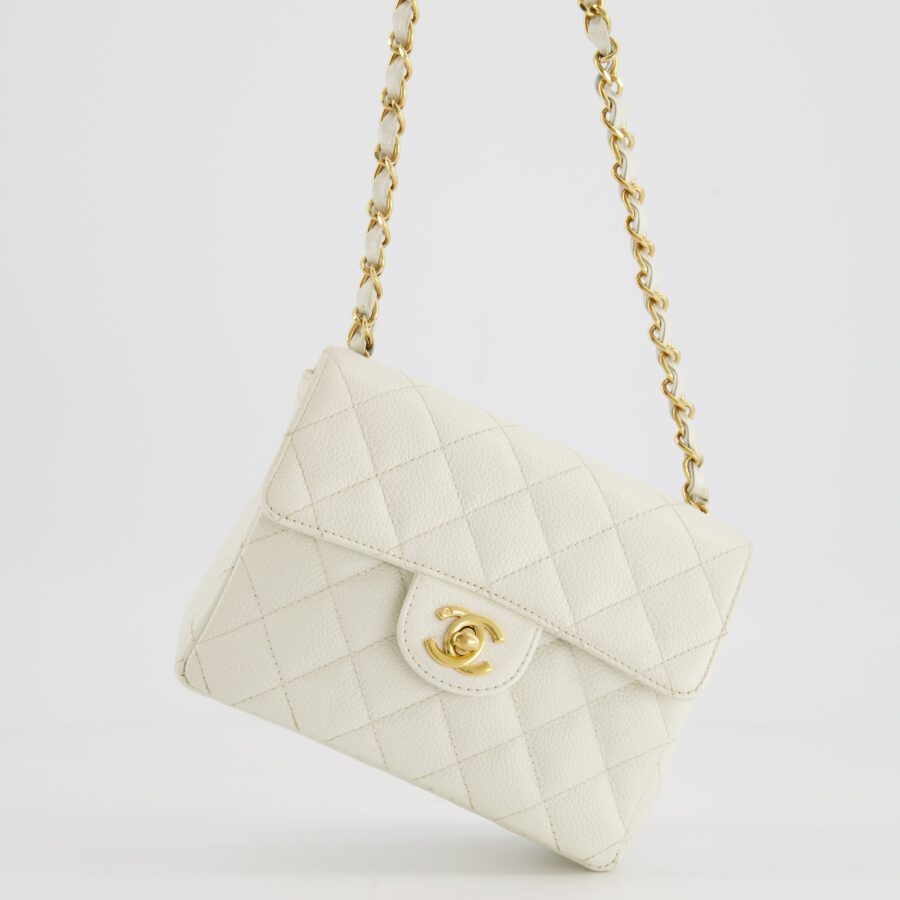 Chanel Flap Bag gold – front view
