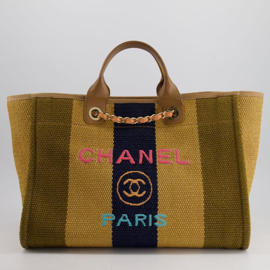 Chanel Deauville beige bag – front view