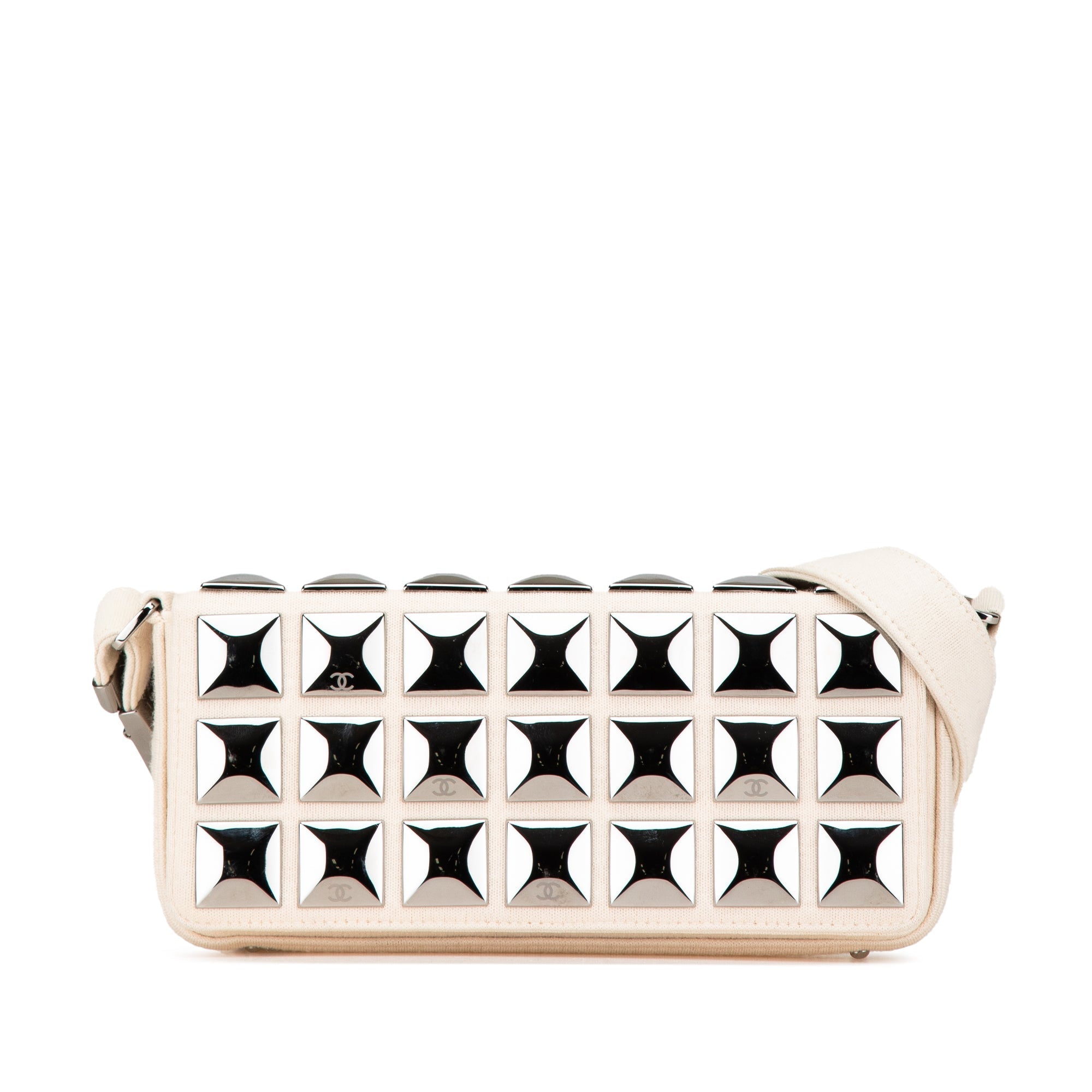 White Chanel CC Jersey Pyramid Stud Flap Shoulder Bag - Produktbild 2