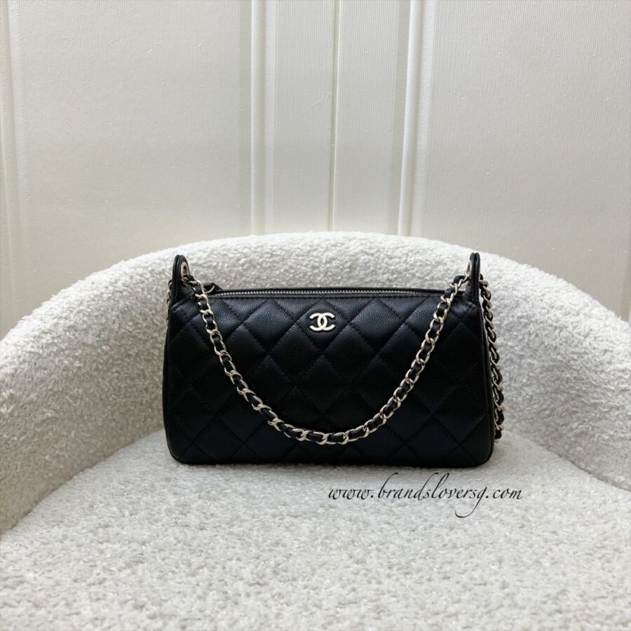 Chanel Clutch black bag – front view