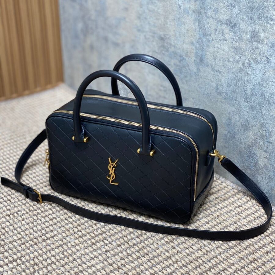 Designer handbag gold – front view